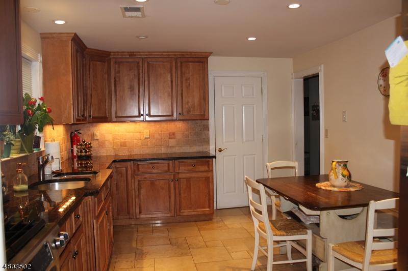 67 New England Ave 73D - Photo 1