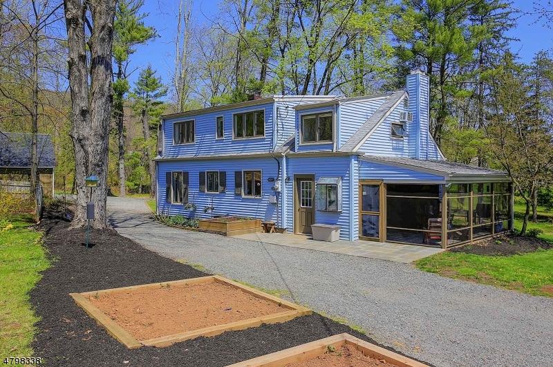 1947 Fieldstone Rd - Photo 1