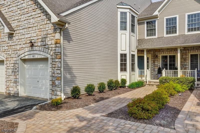 707 Binghampton Ln - Photo 1