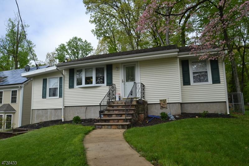 60 Ellen Dr - Photo 1