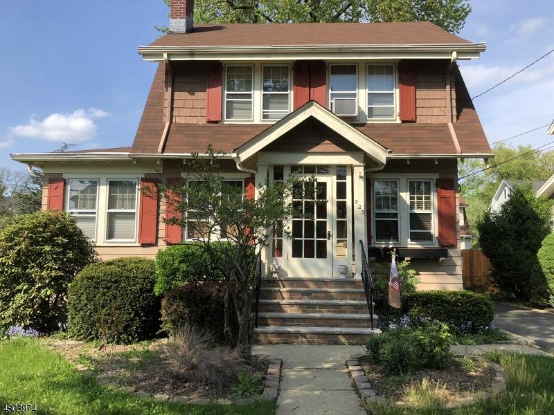 923 Grandview Ave - Photo 1