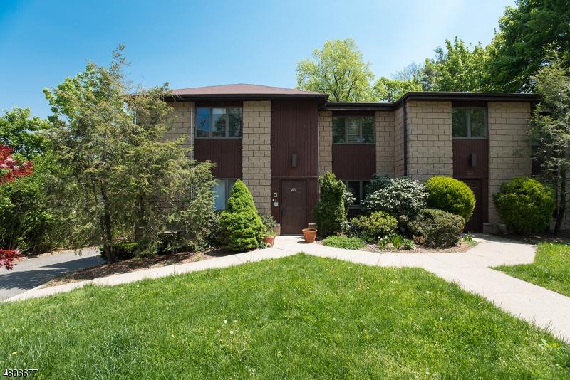 56 Gates Ave, C0004 - Photo 1