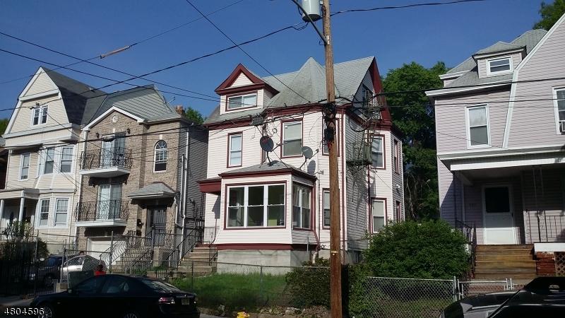 886 S 17Th Street - Photo 1