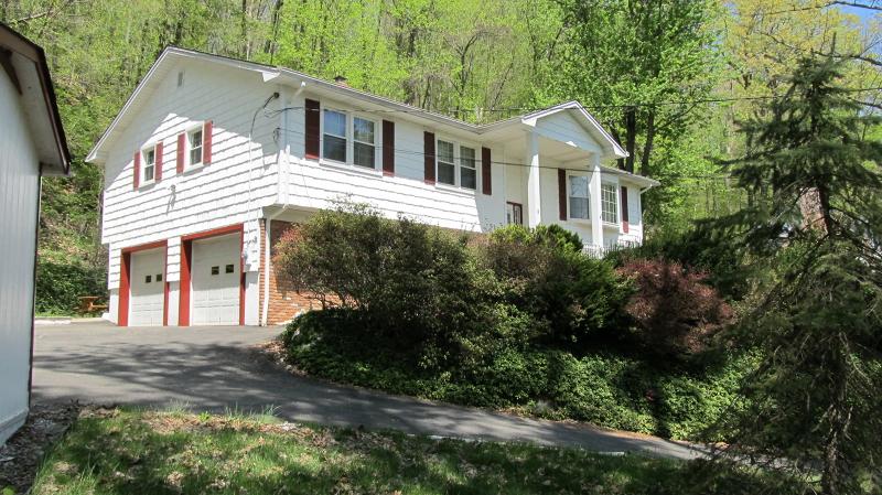 63 Grist Mill Rd - Photo 1