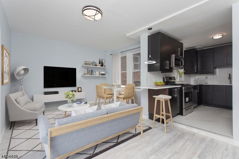 5707 Hudson Ave - Photo 1