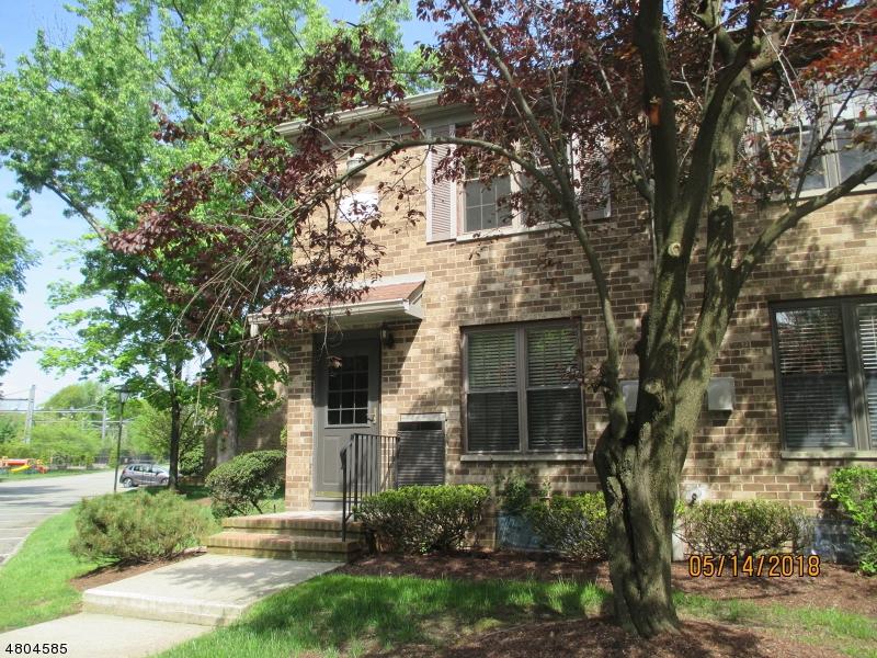 181 Long Hill Rd, L-1 - Photo 1