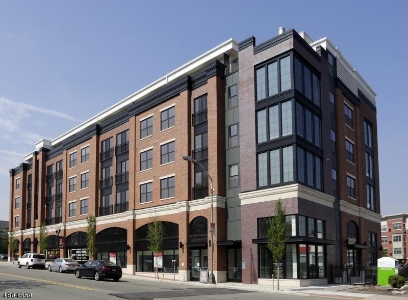 125 125 Bloomfield Ave - Photo 1