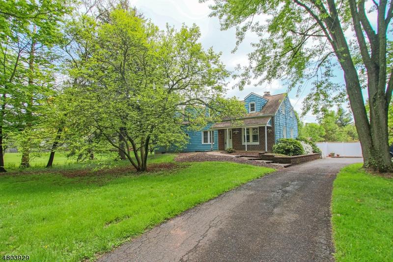 490 Hillsborough Rd - Photo 1