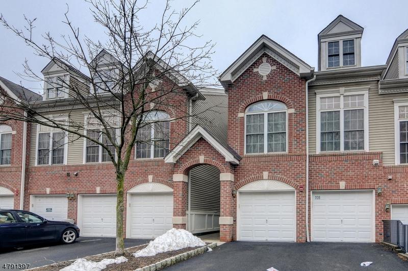 704 Donato Cir - Photo 1
