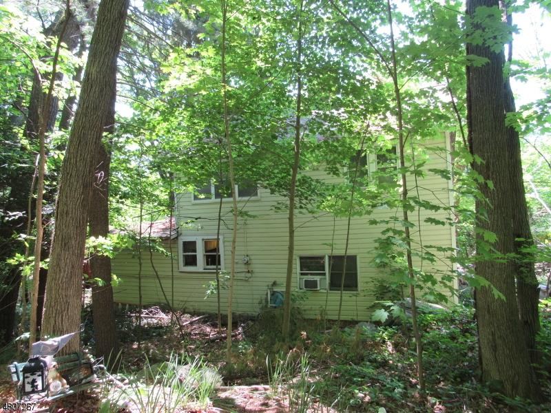 139 Pine Tree Rd - Photo 1
