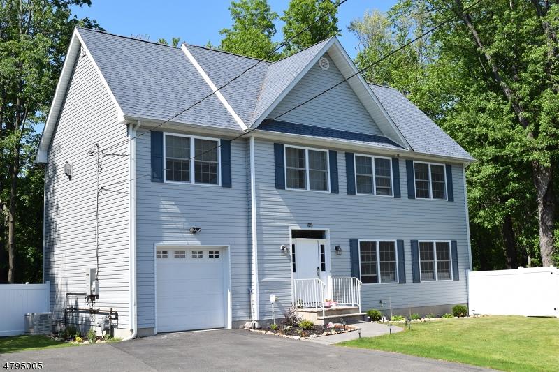 85 E Dewey Ave - Photo 1