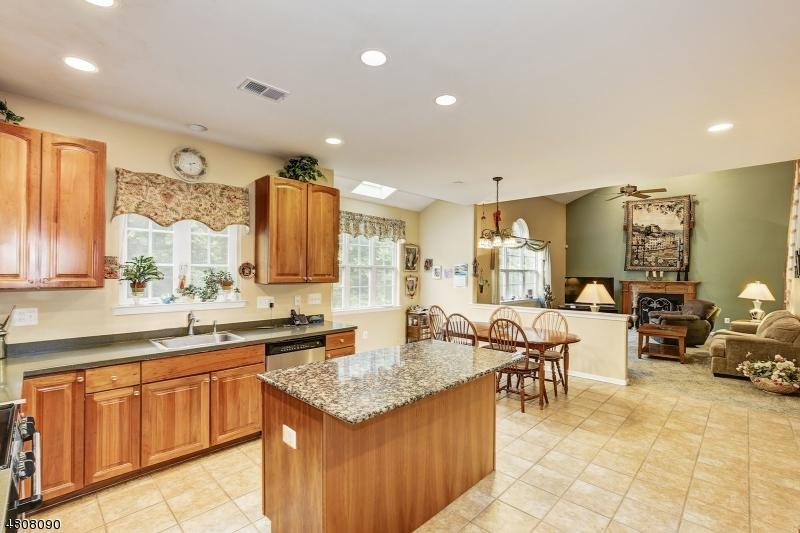 29 Woodfield Court - Photo 1