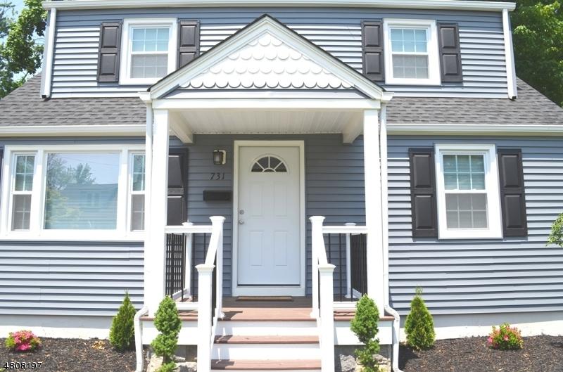 731 Drake Ave - Photo 1