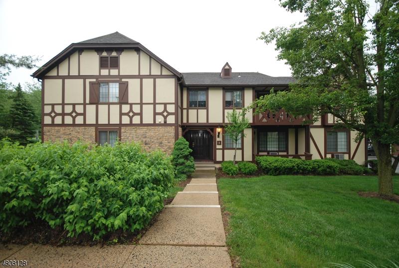 1 Avon Ct - Photo 1