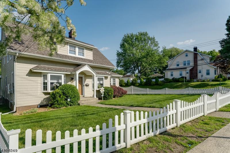 65 Grove Ave - Photo 1