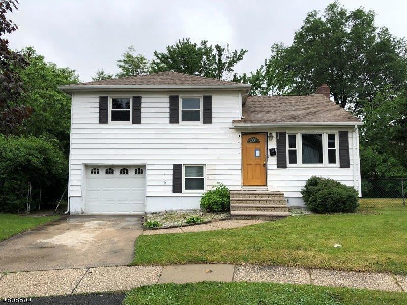 1489 Warwick Ct - Photo 1