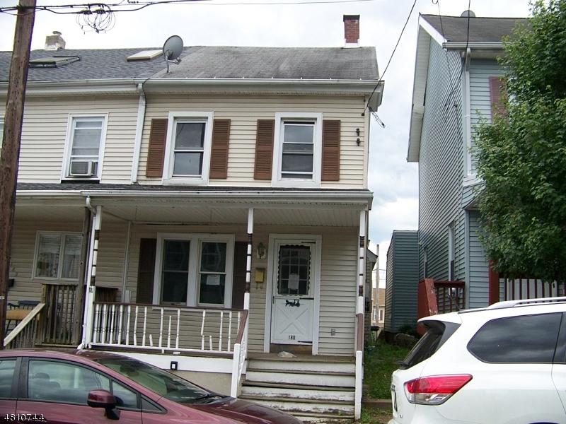 180 Lewis St - Photo 1