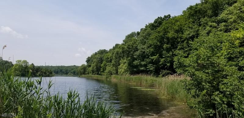 76 Skytop Rd - Photo 1
