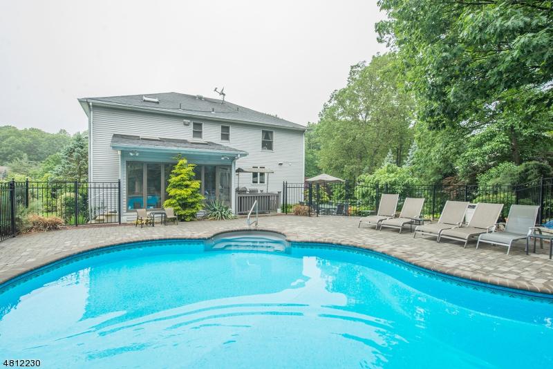 108 Natalie Ct - Photo 1