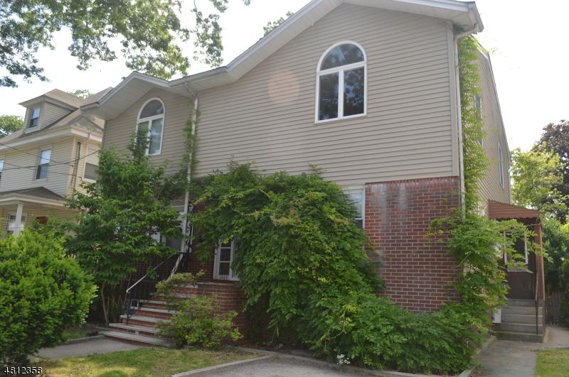 1065 Edgewood Ln - Photo 1