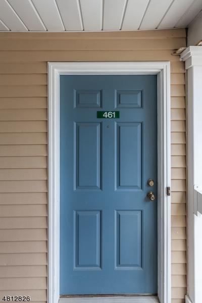 461 Silvia St - Photo 1