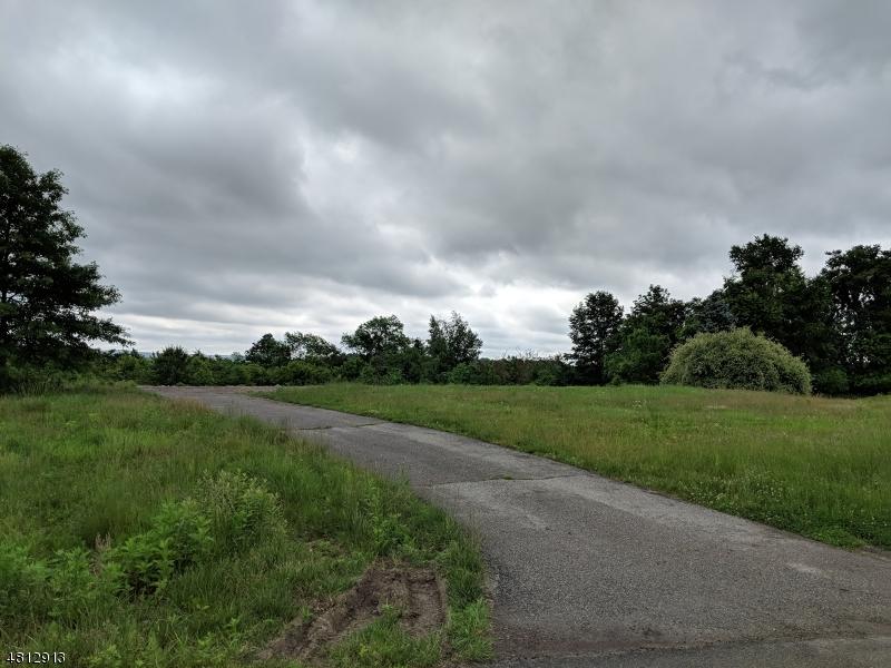 3 Sterling Dr - Photo 1