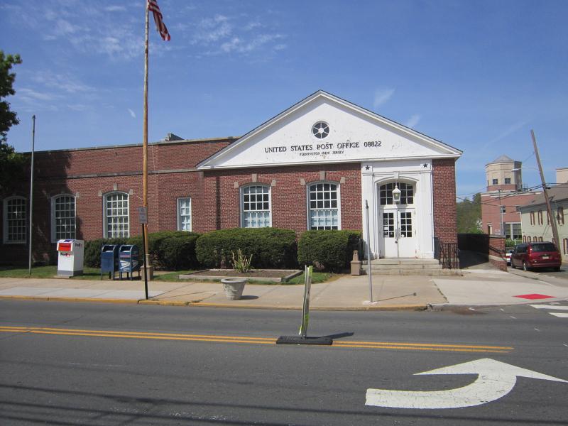 15 Main St - Photo 1