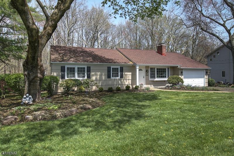 3 Overlook Rd - Photo 1