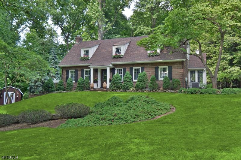 29 Locust Ln - Photo 1
