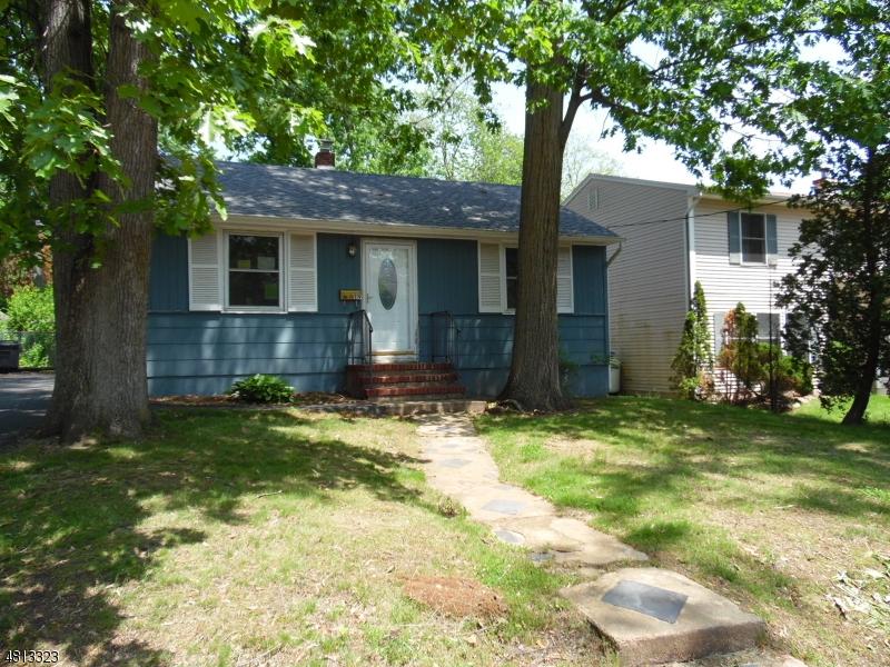 119 Minnehaha Blvd - Photo 1