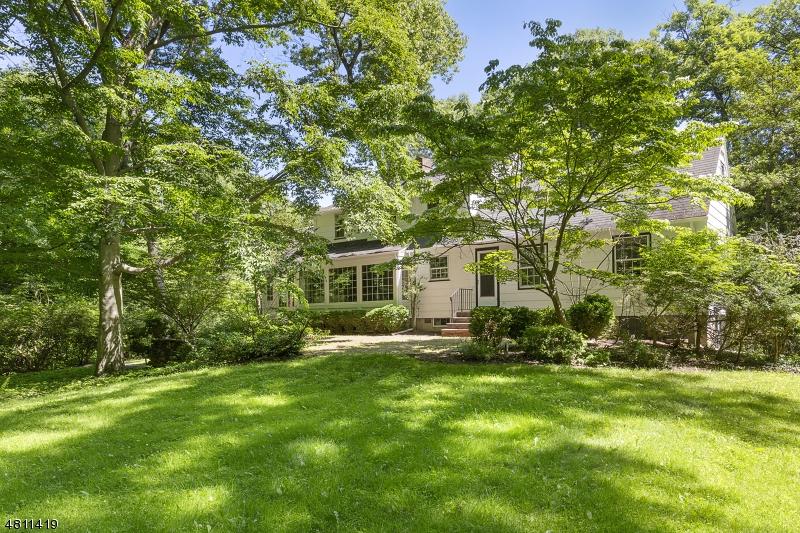 33 Old Wood Rd - Photo 1