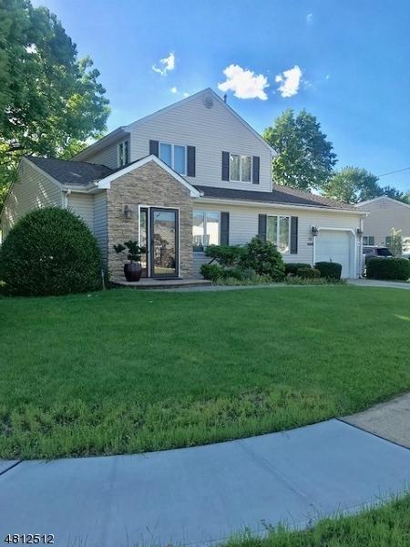22 Hazlet Ave - Photo 1
