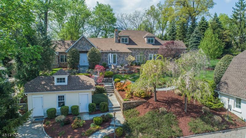 11 E Greenbrook Rd - Photo 1
