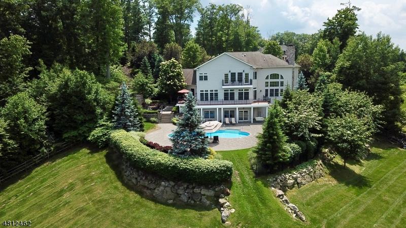 8 Staffordshire Ct - Photo 1