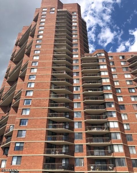 236 Harmon Cove Tower - Photo 1