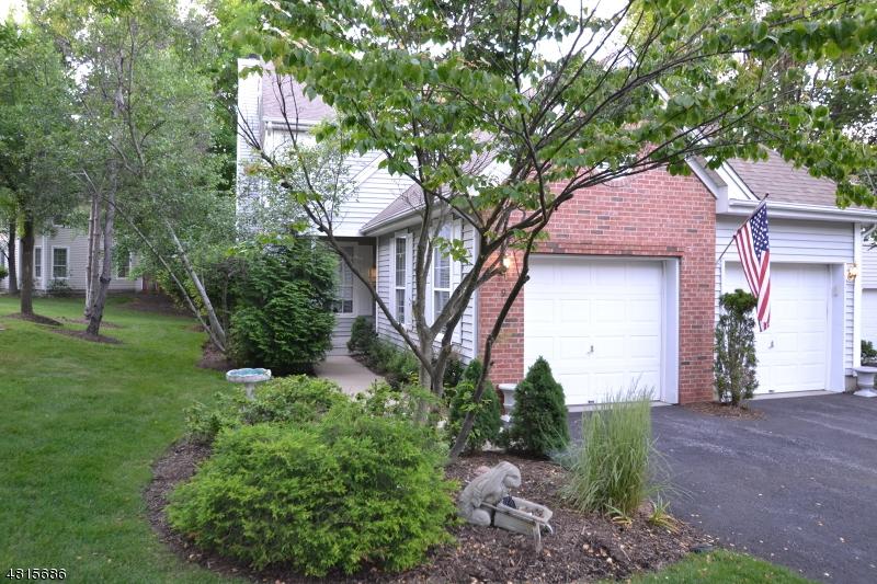 9 Evergreen Way - Photo 1
