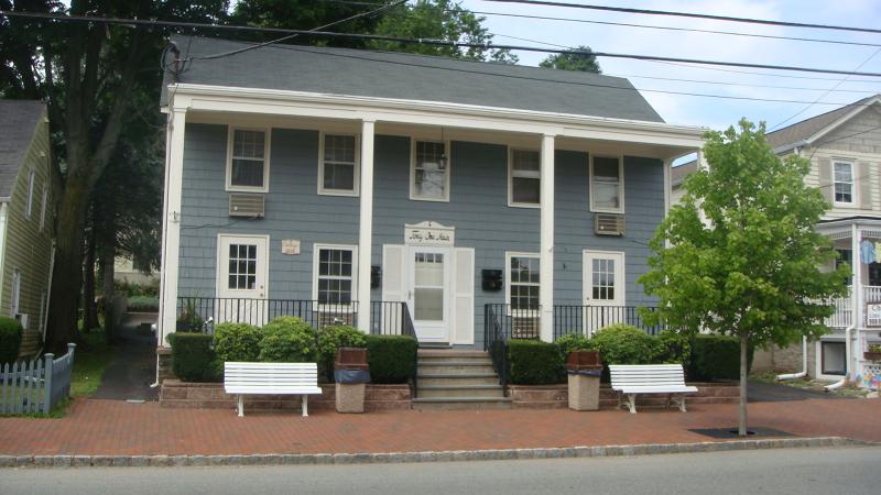 41 Main St - Photo 1