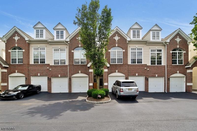 814 Firethorn Dr - Photo 1