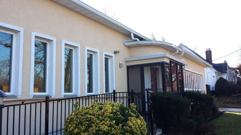 602 Bloomfield Ave - Photo 1