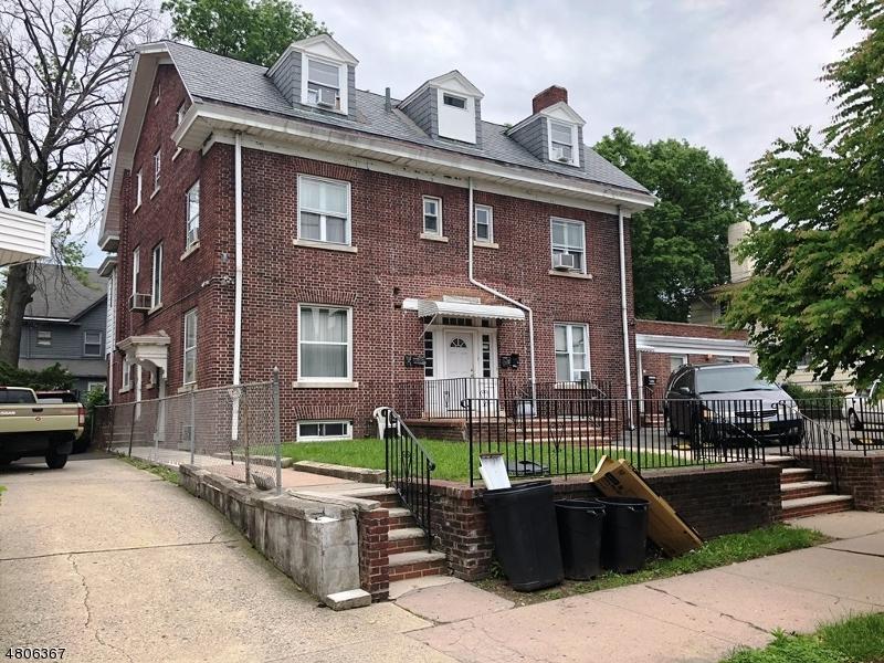 565 E 28Th St - Photo 1