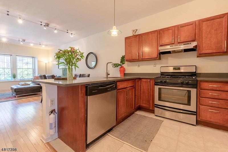 52 Prospect St - Photo 1