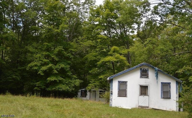 901 Greenville Rd - Photo 1