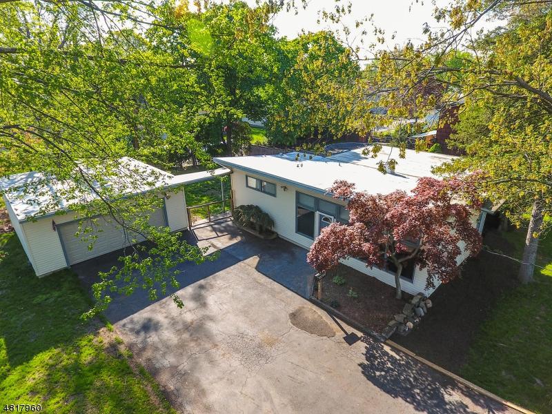 2224 Woodland Ave - Photo 1