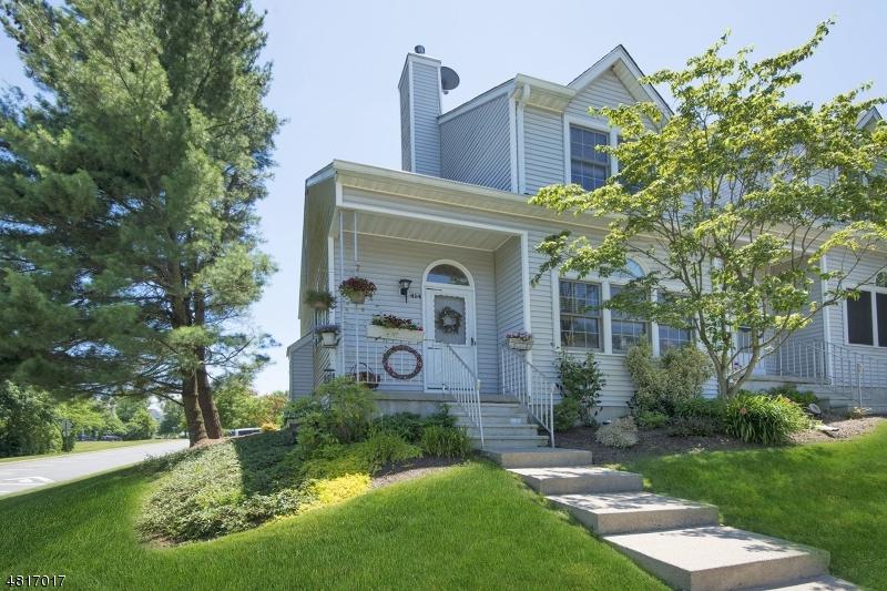 414 Chapman Ct - Photo 1