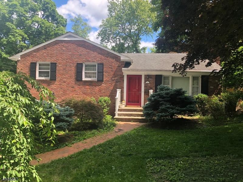 42 Maple St - Photo 1