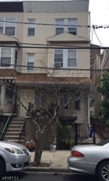 177 2ND ST - Photo 1