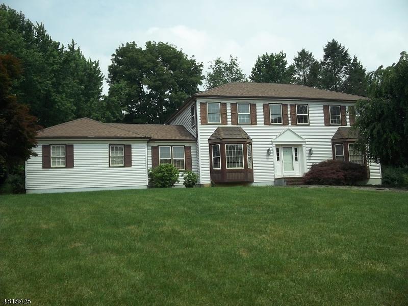 1 Paddock Ct - Photo 1