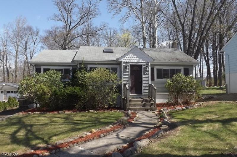 87 Yawpo Ave - Photo 1