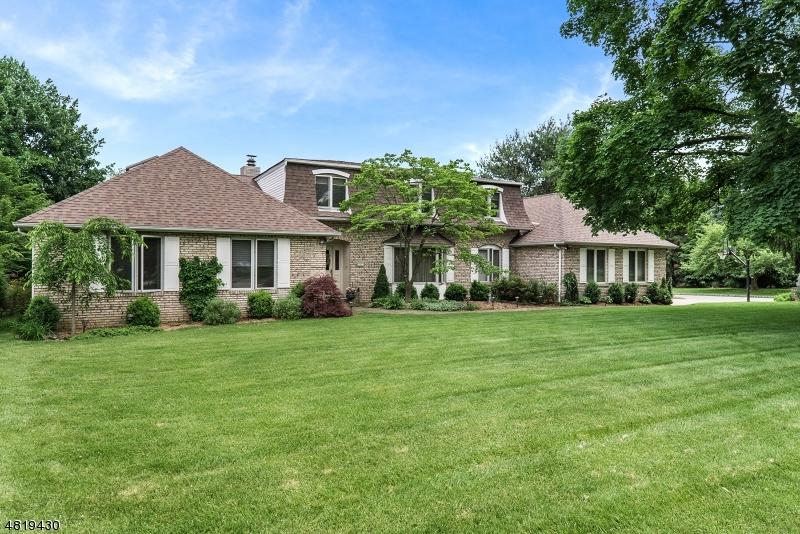 67 Runnymede Dr - Photo 1