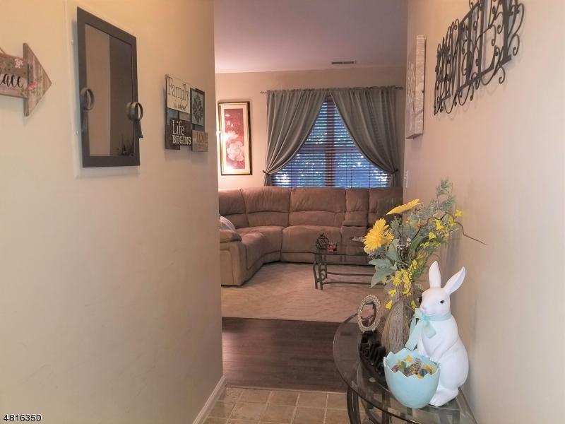 31 Mountain View Ct - Photo 1